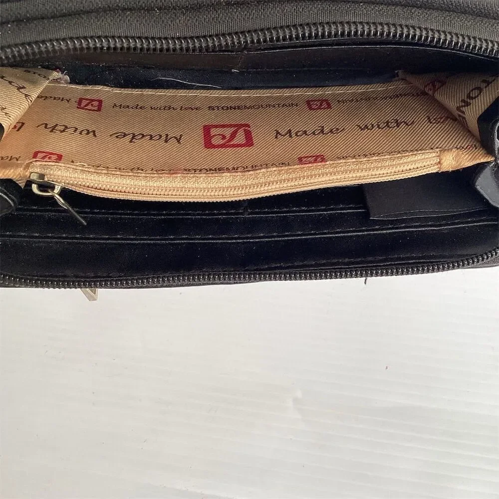 Stone Mountain Women's‎ Black Leather Zip-Around Wallet